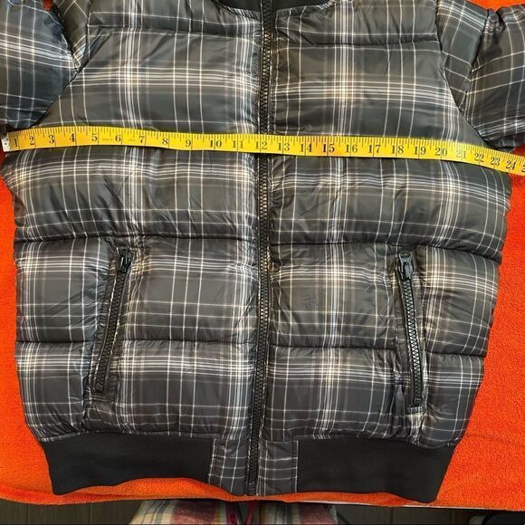 Gap Black and White Plaid Puffer Bomber Jacket.Size M - Picture 16 of 16